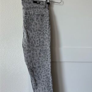 Kut from the Kloth Gray Leopard Skinny Denim Jeans